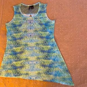 👁 NEW DIRECTIONS multi-color sleeveless top.